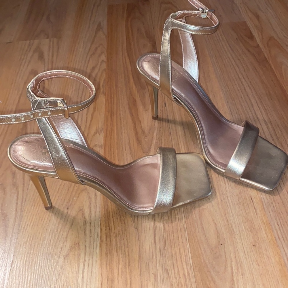 COPY - Vince Camuto Women's Saprenda Ankle Strap Sandals - Gold! WORN ONCE! SIZ…